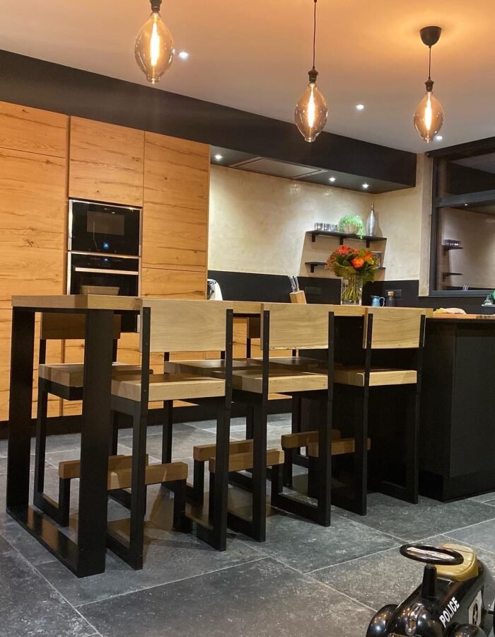 FDFC0983-10F1-4B9B-94C2-9F484FDF9812